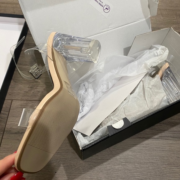Clear sandal heels - Picture 2 of 3